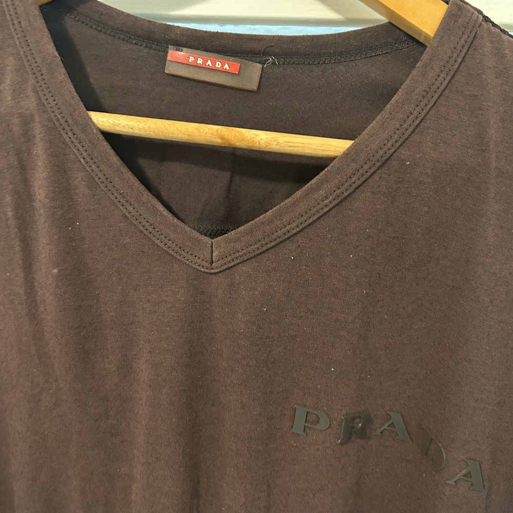 Prada Dark Brown Men's Tee with Red Accents - Picture 5 of 6